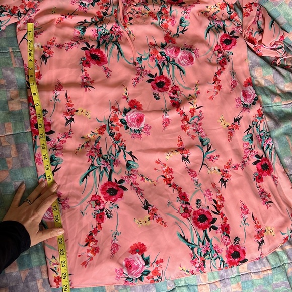 Pink floral cold shoulder tie dress - Picture 9 of 17